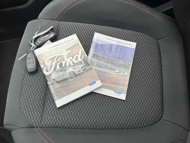 Ford Fiesta 1.0 ECOBOOST ST-LINE 2021 Benzine 24