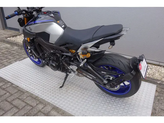 Yamaha MT 09 SP 2017 Benzine 13