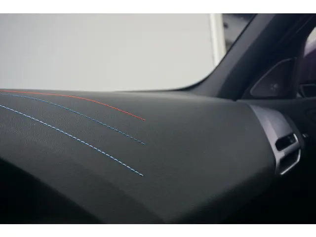 BMW 1 Serie 5-deurs 120 2025 Benzine 18