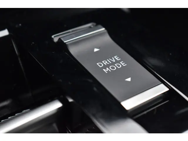 Citroën C4 Puretech 130 EAT8 Automaat Plus 2024 Benzine 17