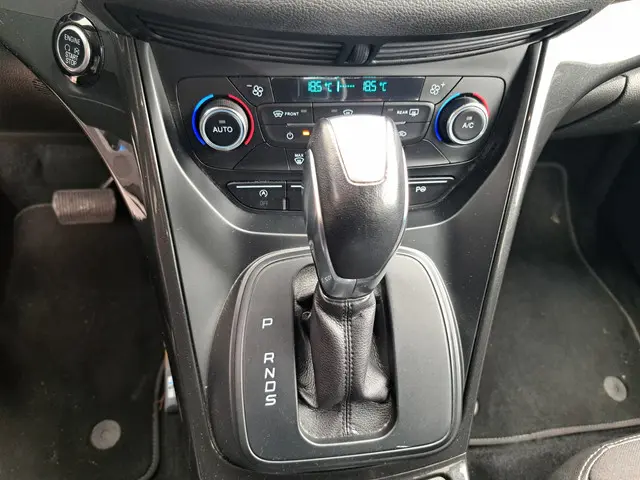 Ford Kuga 1.5 ECOBOOST AWD AUT. Titanium 2017 Benzine 27