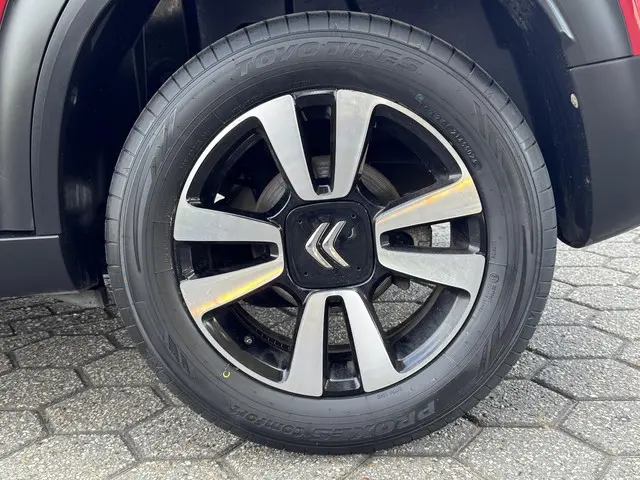 Citroën C3 Aircross 1.2 PureTech Shine 2021 Benzine 11