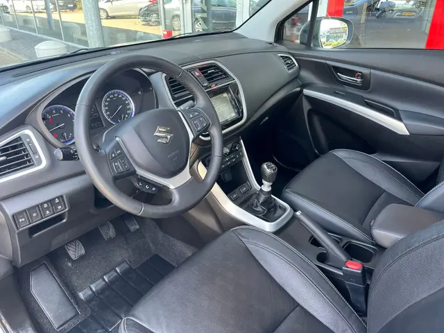 Suzuki S-Cross 1.4 Boosterjet Stijl 2019 Benzine 4