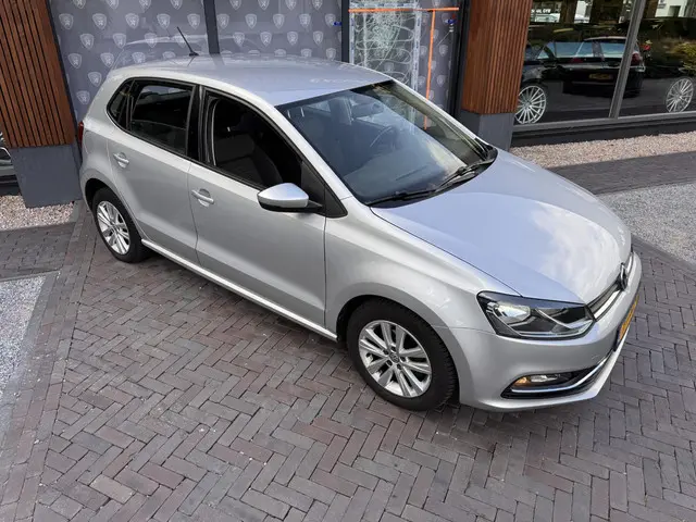 Volkswagen Polo 1.2 TSI Comfortline 2016 Benzine 11