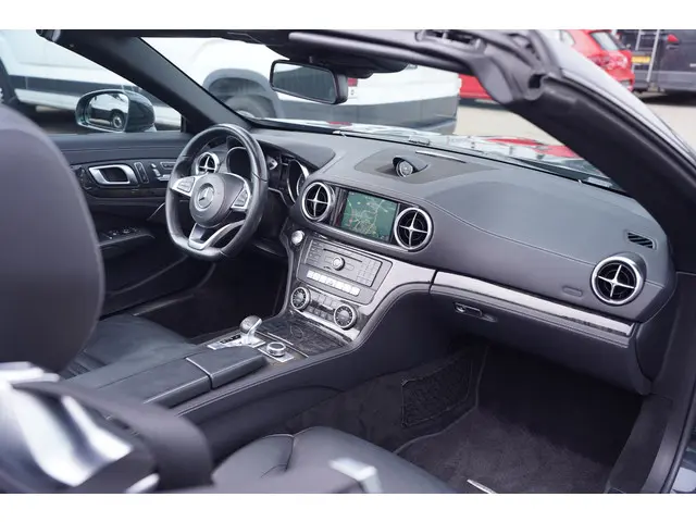 Mercedes-Benz SL 500 2017 Benzine 29