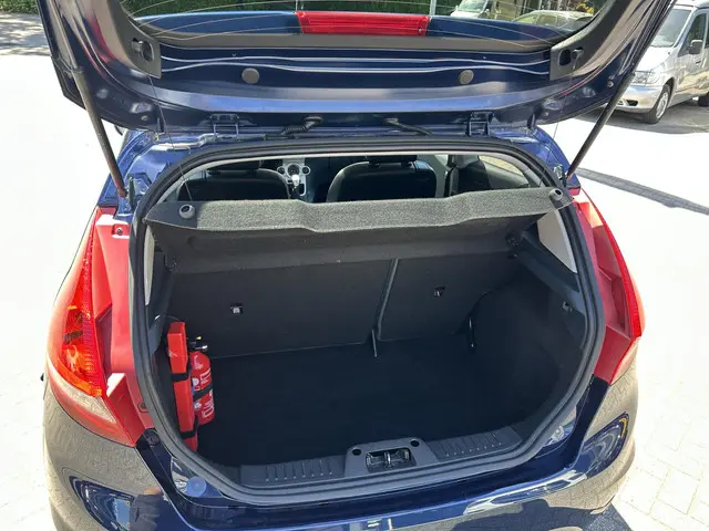 Ford Fiesta 1.25 Titanium 2012 Benzine 26