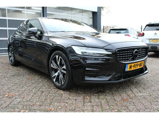 Volvo S60 2.0 B5 R-Design/pano/leer 2021 Hybride Benzine 7