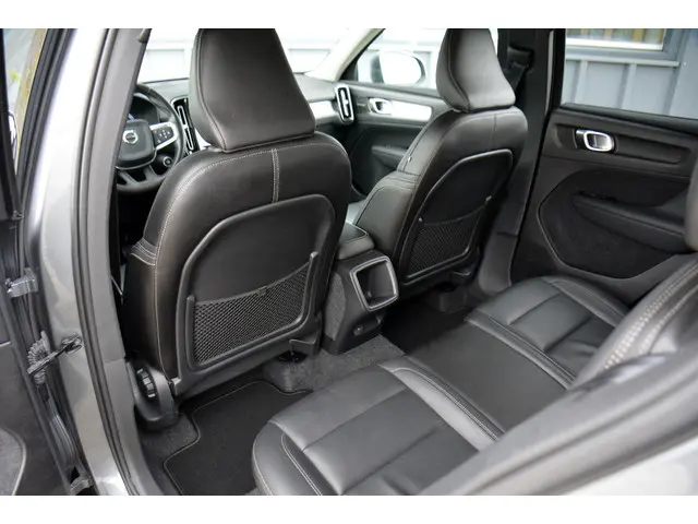 Volvo XC40 1.5 T3 Inscription 2018 Benzine 24