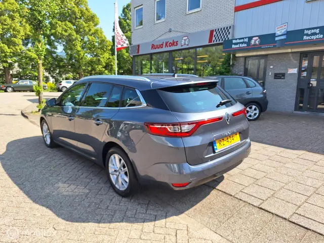 Renault Mégane Estate 1.2 TCe LIMITED 2018 Benzine 8