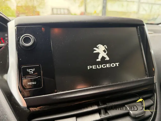 Peugeot 208 1.2 VTi Allure 2014 Benzine 22