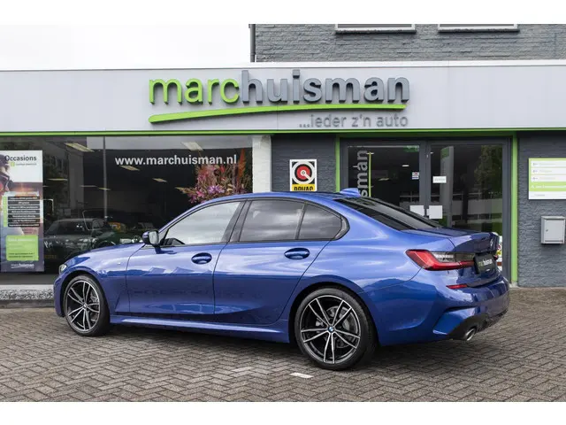BMW 3 Serie 320i High Executive 2020 Benzine 7