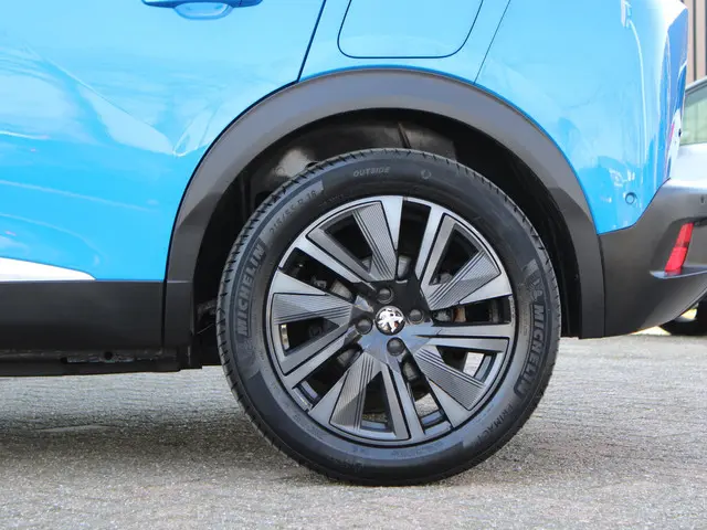 Peugeot e-2008 EV GT Pack 50 kWh 2020 Elektrisch 25