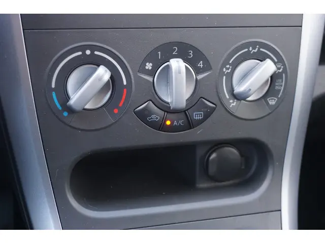 Opel Agila 1.0 Berlin 2014 Benzine 13