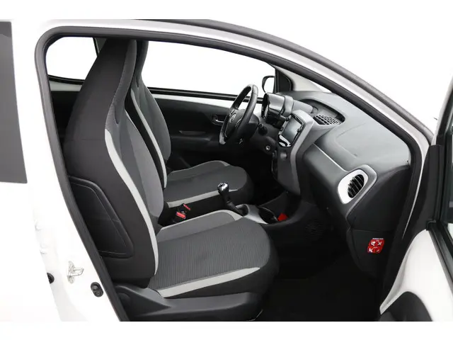 Toyota Aygo 1.0 VVT-i x-play 2020 Benzine 22