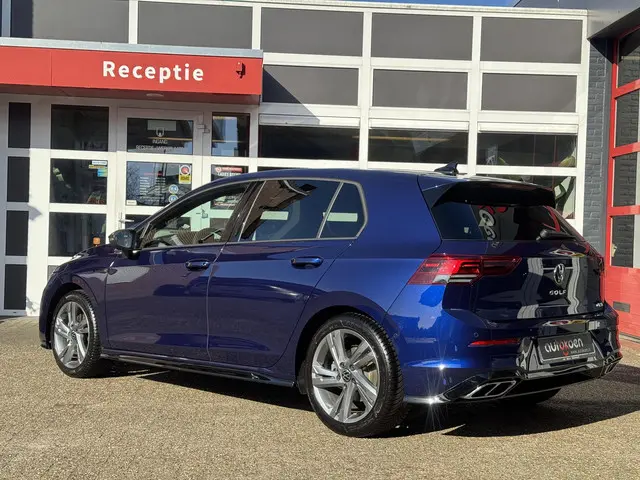 Volkswagen Golf 1.5 eTSI R-Line 2023 Benzine