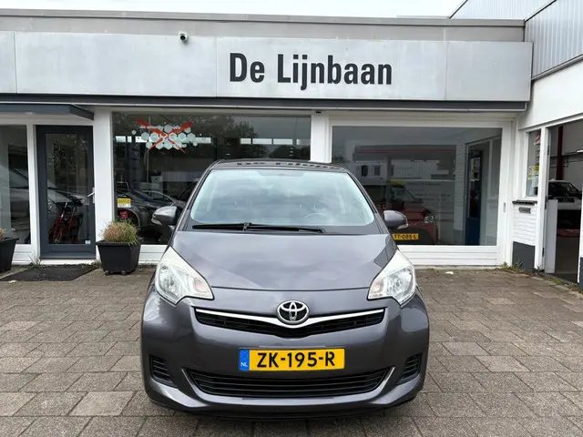 Toyota Verso-S 1.3 VVT-i Dynamic 2014 Benzine 4