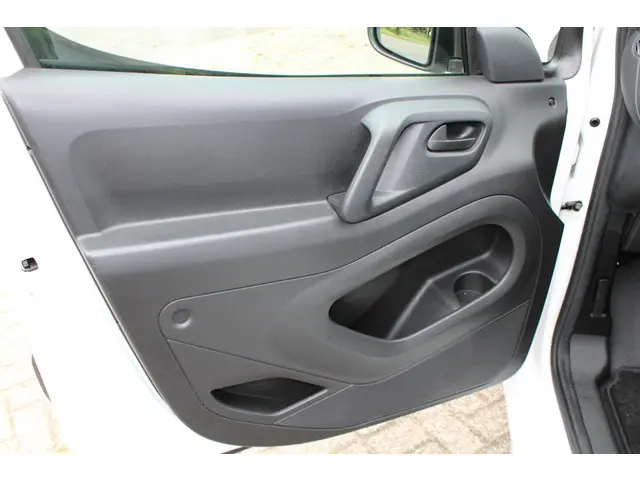 Peugeot Partner 120 1.6 HDi 75 L1 XR 2016 Diesel 12