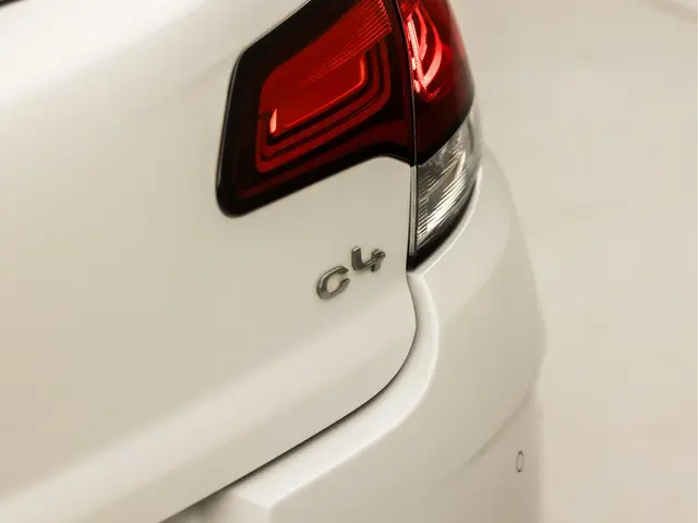 Citroën C4 1.2 PureTech Sport 2016 Benzine 26