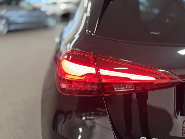 Mercedes-Benz A-Klasse 200 AMG Line 2023 Benzine 11