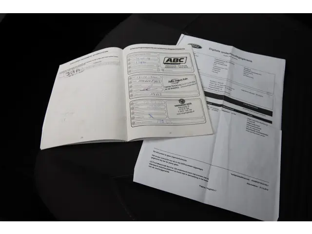 Ford Focus 1.0 TITANIUM ED. 2015 Benzine 32