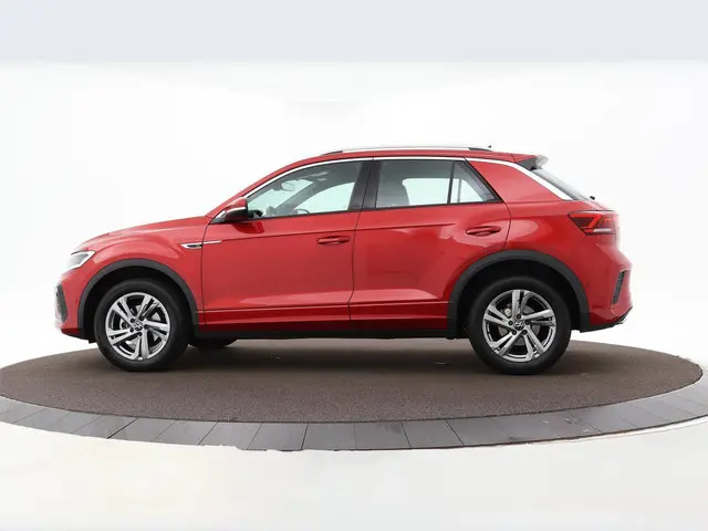 Volkswagen T-Roc 1.5 Tsi 150pk DSG R-Line 2024 Benzine 9