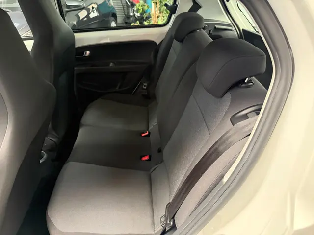 Volkswagen up! 1.0 move up! BlueMotion 2015 Benzine 11