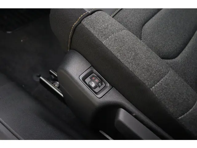 Citroën C3 1.2 PureTech Max 2024 Benzine 19