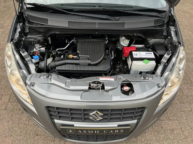 Suzuki Splash 1.2 Exclusive EASSS 2015 Benzine 39