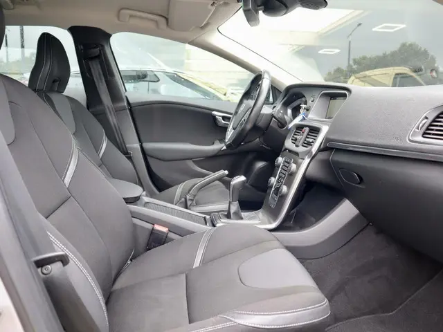 Volvo V40 2.0 D4 Momentum Business 2014 Diesel 22