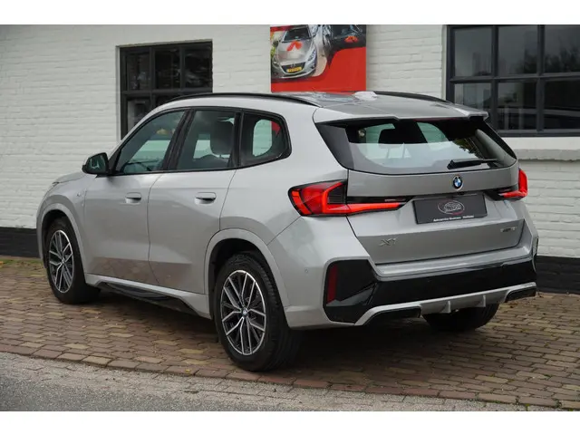 BMW X1 sDrive18i 2025 Benzine 8