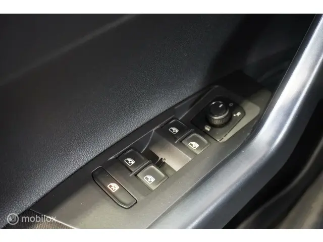 Volkswagen Polo 1.0 TSI Comfortline 2021 Benzine 20