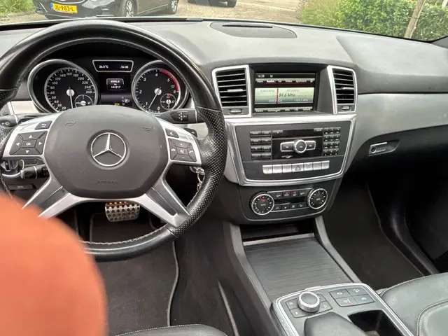 Mercedes-Benz M-Klasse 350 BlueTEC 2015 Diesel 16