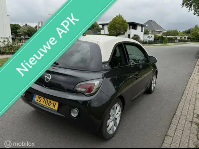 Opel ADAM 1.2 2015 Benzine 6
