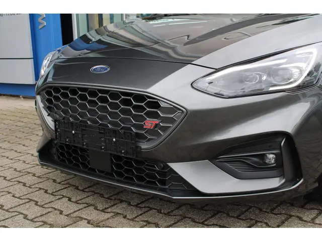 Ford Focus Wagon 2.3 EcoBoost ST-3 2021 Benzine 39