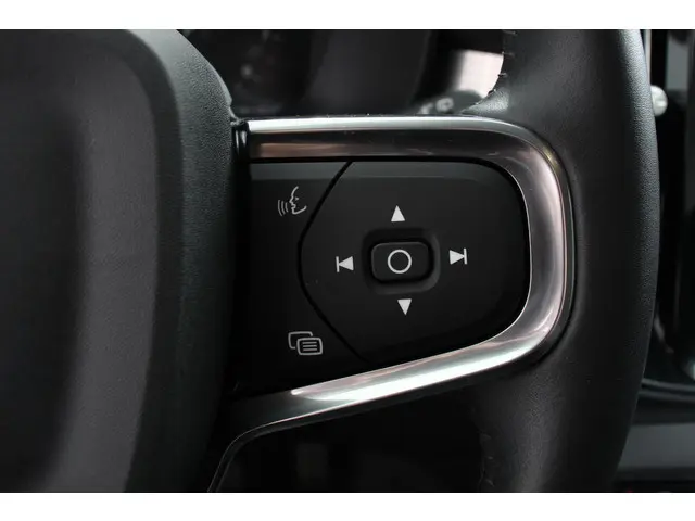 Volvo XC40 1.5 T3 163pk Automaat Momentum 2020 Benzine 15