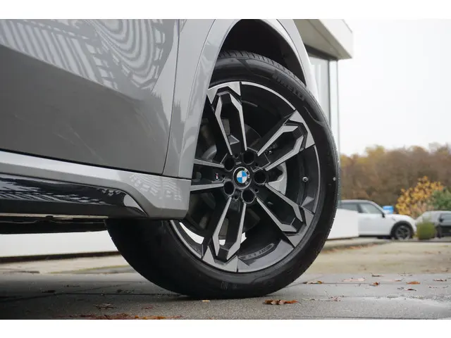 BMW X1 sDrive20i 2024 Benzine 23