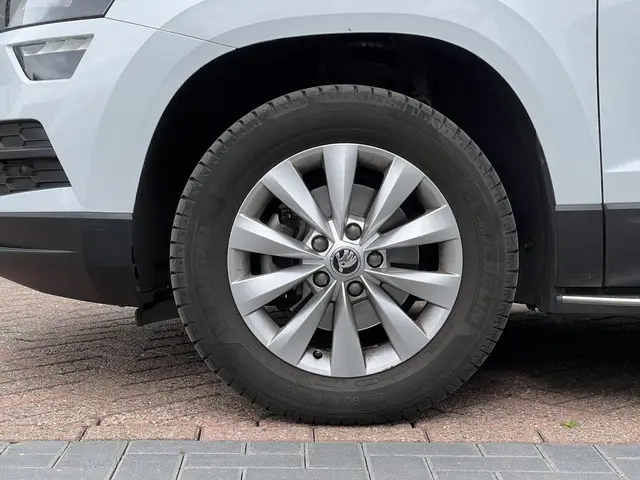 Škoda Karoq 1.0 TSI Clever Edition 2019 Benzine 9