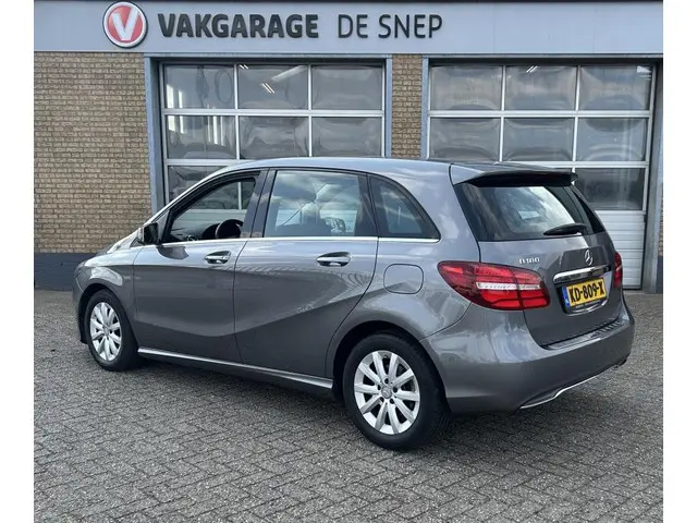 Mercedes-Benz B-Klasse 180 Ambition 2016 Benzine 11