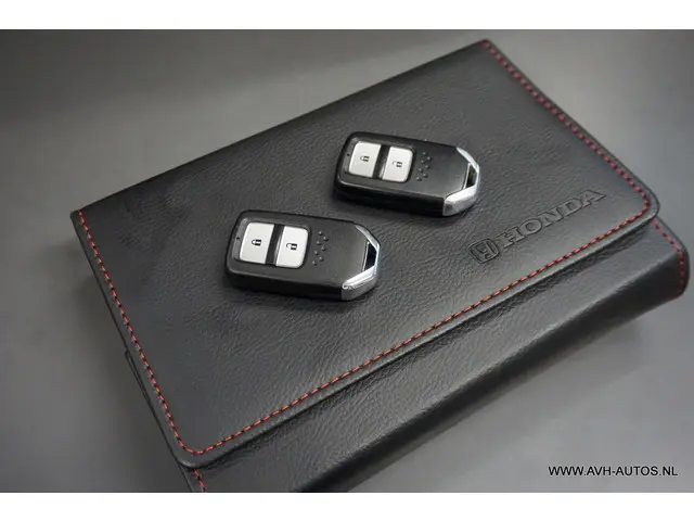 Honda HR-V 1.5 i-VTEC Executive 2017 Benzine 22