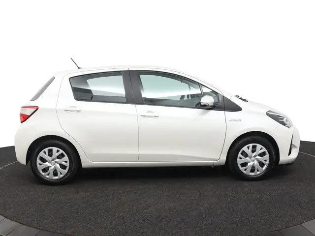 Toyota Yaris 1.5 Hybrid Energy 2018 Hybride Benzine 13
