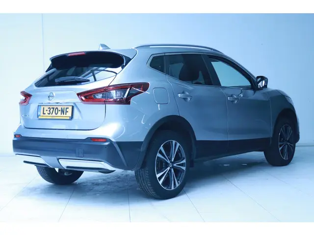 Nissan QASHQAI 1.3 DIG-T Design Edition 2021 Benzine 2