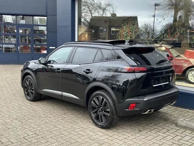 Peugeot 2008 1.2 Hybrid 145 PK GT 2025 Hybride Benzine 4