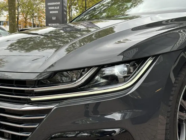 Volkswagen Arteon 2.0 TSI Business R 2019 Benzine 13