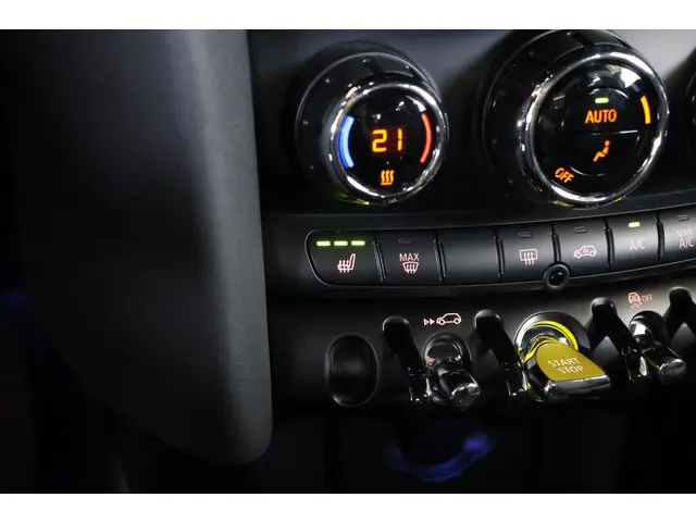 MINI Electric Mini MINI Electric 33 kWh 2022 Elektrisch 19