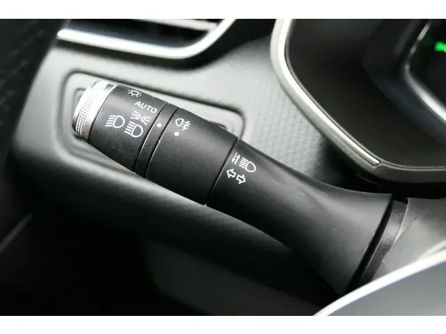 Renault Clio 1.0 TCe Intens 2020 Benzine 39