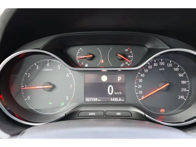 Opel Grandland X 1.2 Turbo Innovation org. NL 2019 Benzine 12
