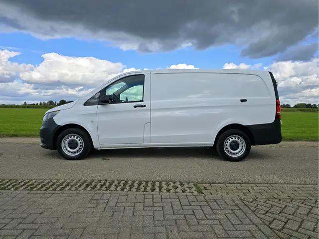 Mercedes-Benz Vito 116 CDI Lang L2 H1 2022 Diesel 2