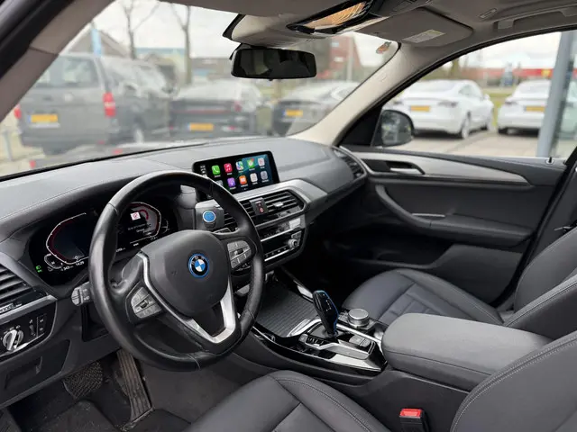 BMW iX3 AUT. Executive 80 kWh 2021 Elektrisch 10