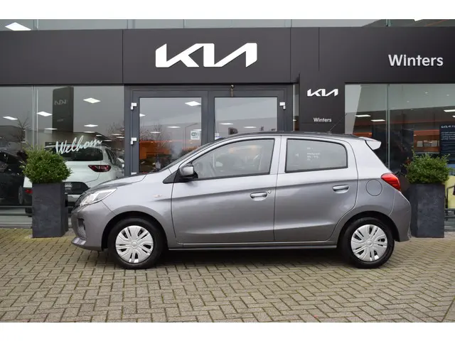 Mitsubishi Space Star 1.2i-12V ISG Connect+ 2023 Benzine 2