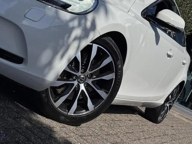 Volvo V40 1.5 T3 Momentum 2020 Benzine 9